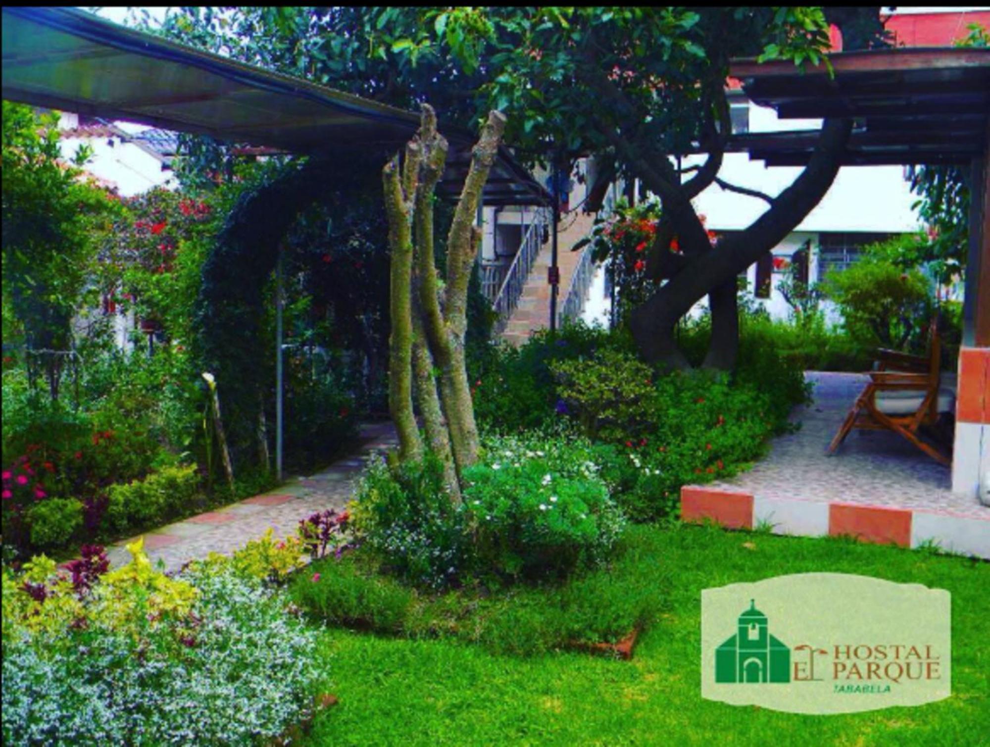 Hostal El Parque Tababela Extérieur photo